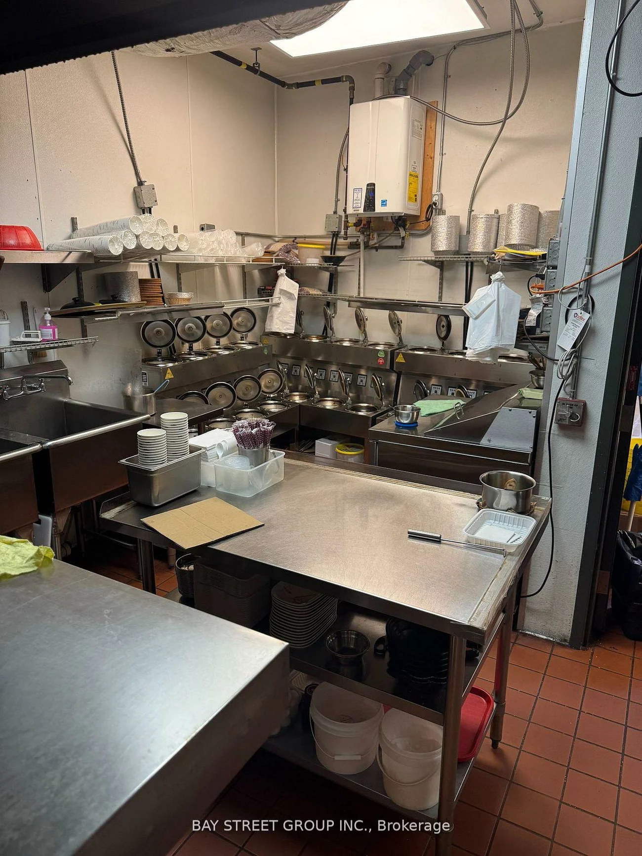 5205, Yonge, Willowdale East, Toronto