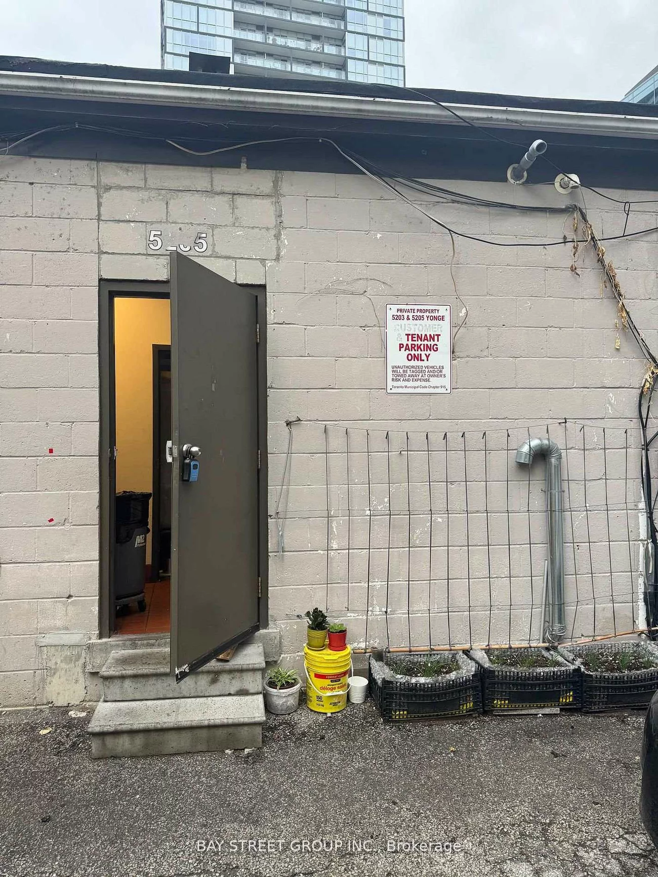 5205, Yonge, Willowdale East, Toronto