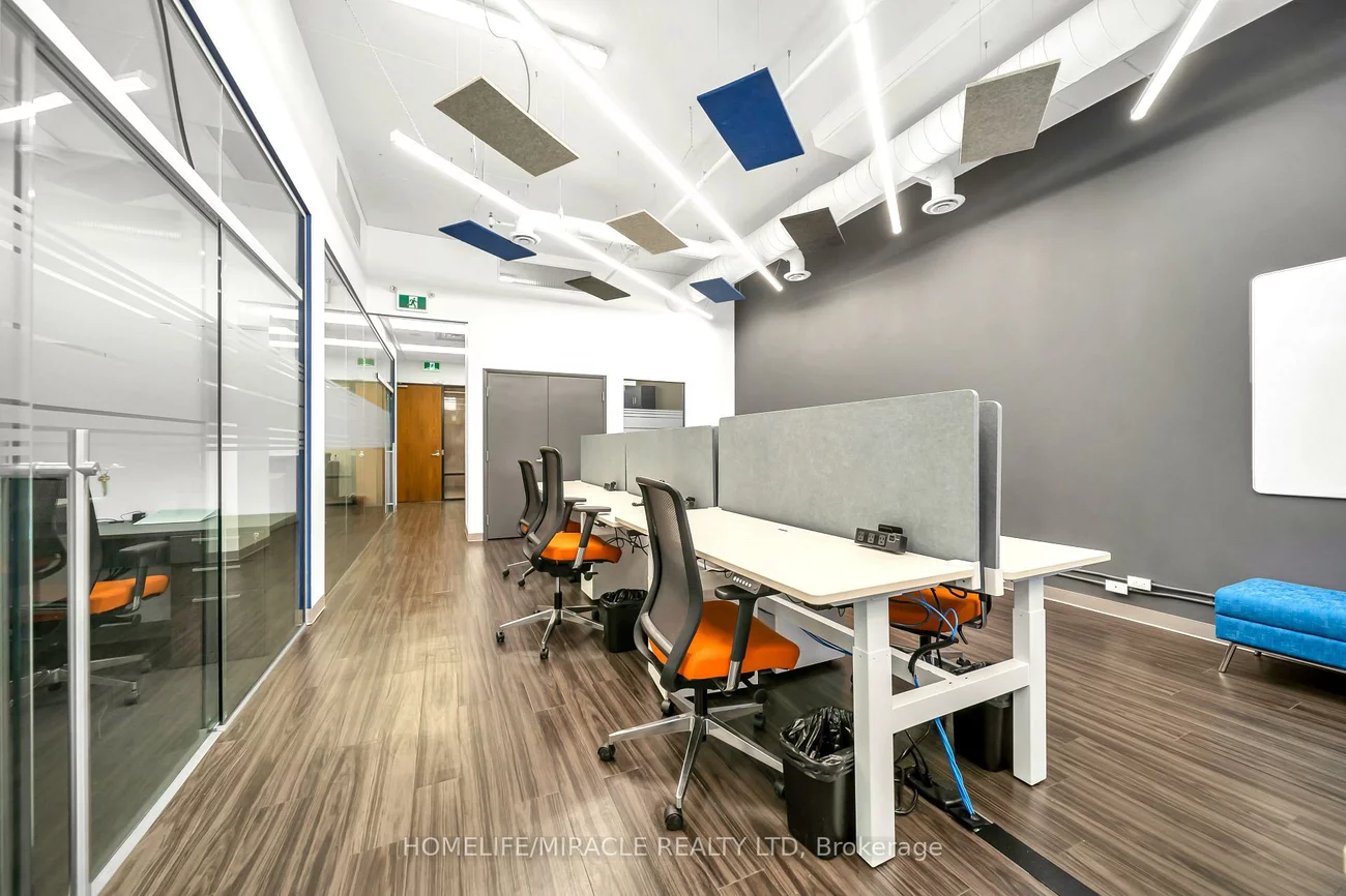 130, Queens, Waterfront Communities C8, Toronto