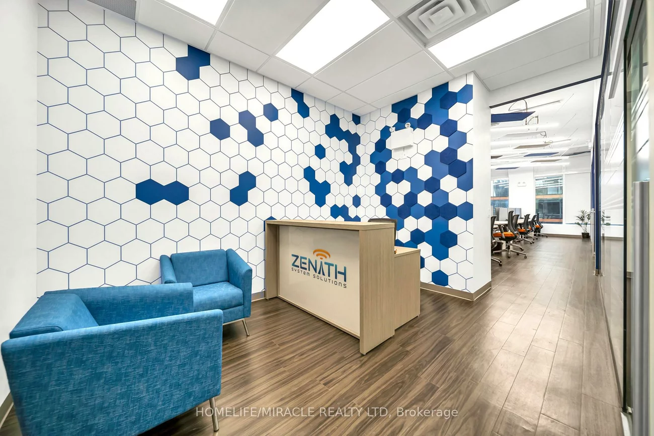 130, Queens, Waterfront Communities C8, Toronto