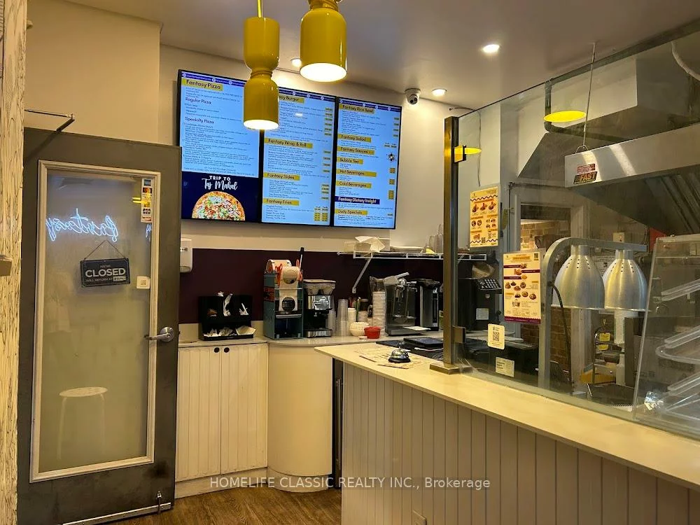 195, Harbord, University, Toronto