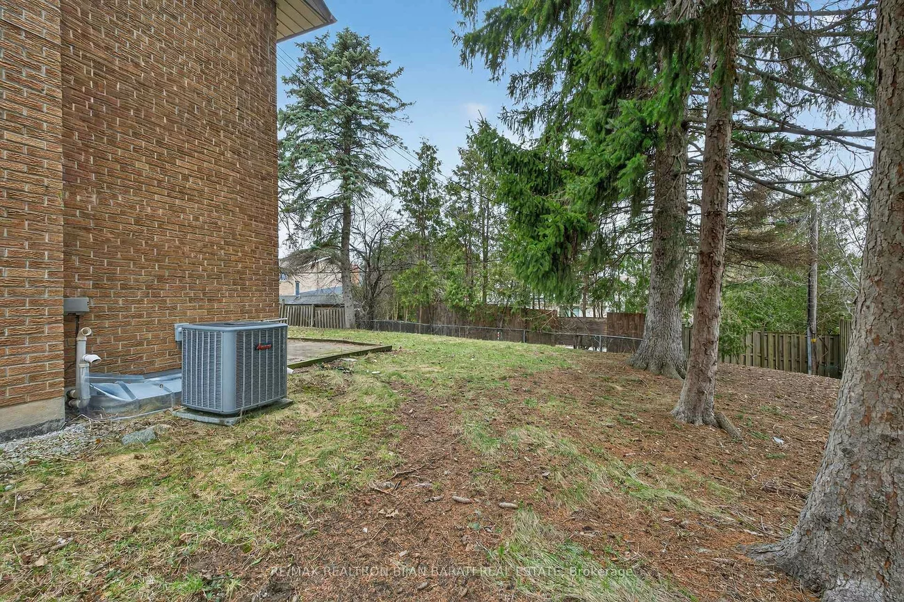 298, Newton, Newtonbrook East, Toronto