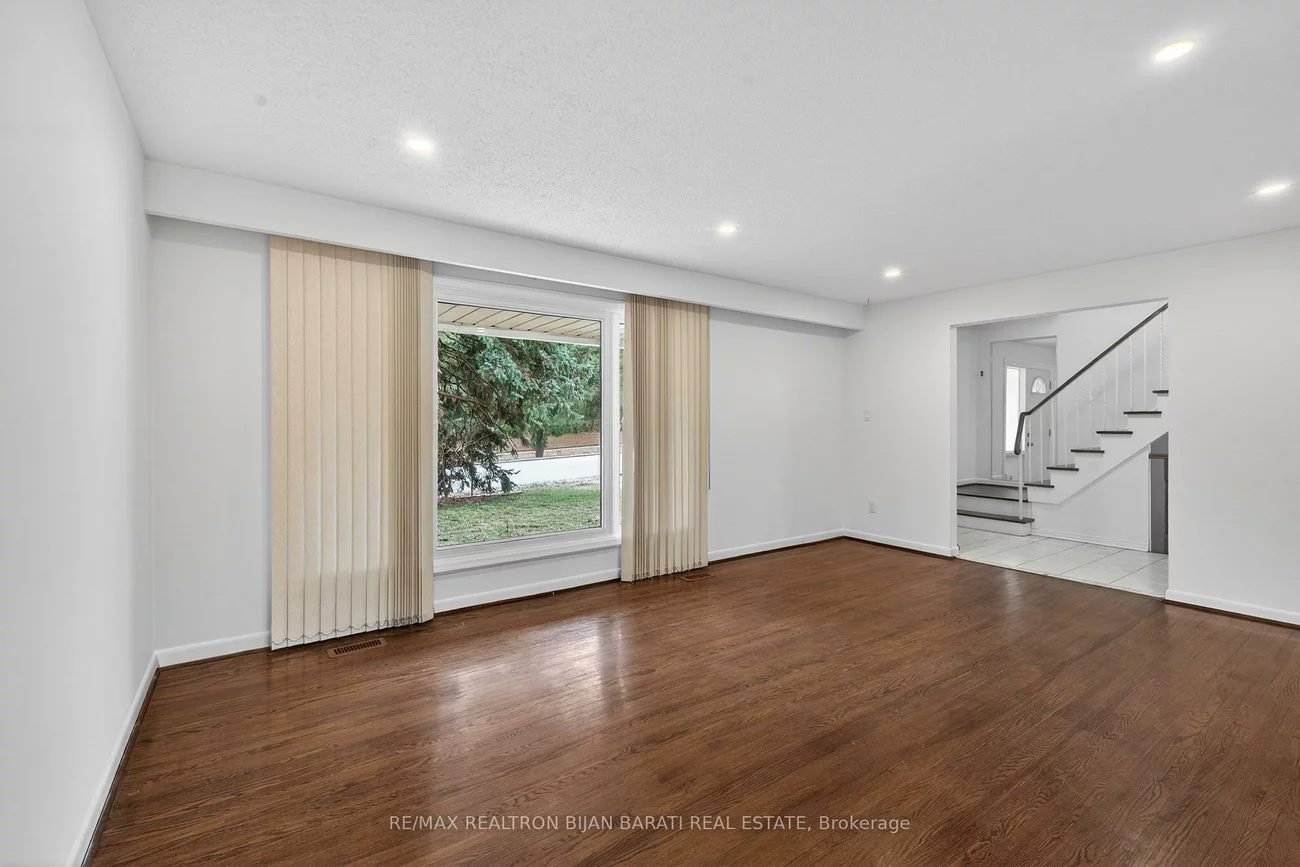 298, Newton, Newtonbrook East, Toronto