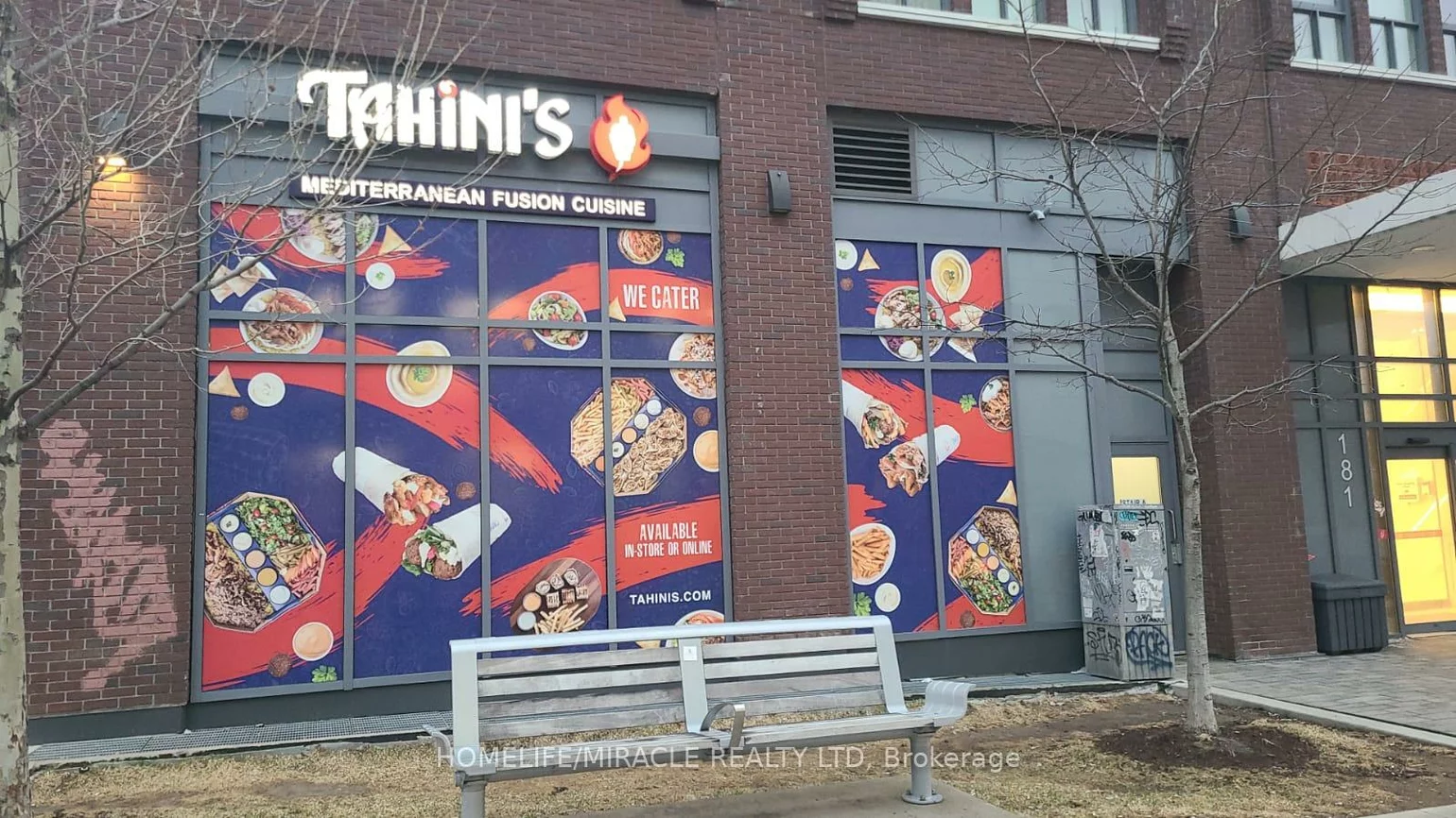 233, College, Kensington-Chinatown, Toronto