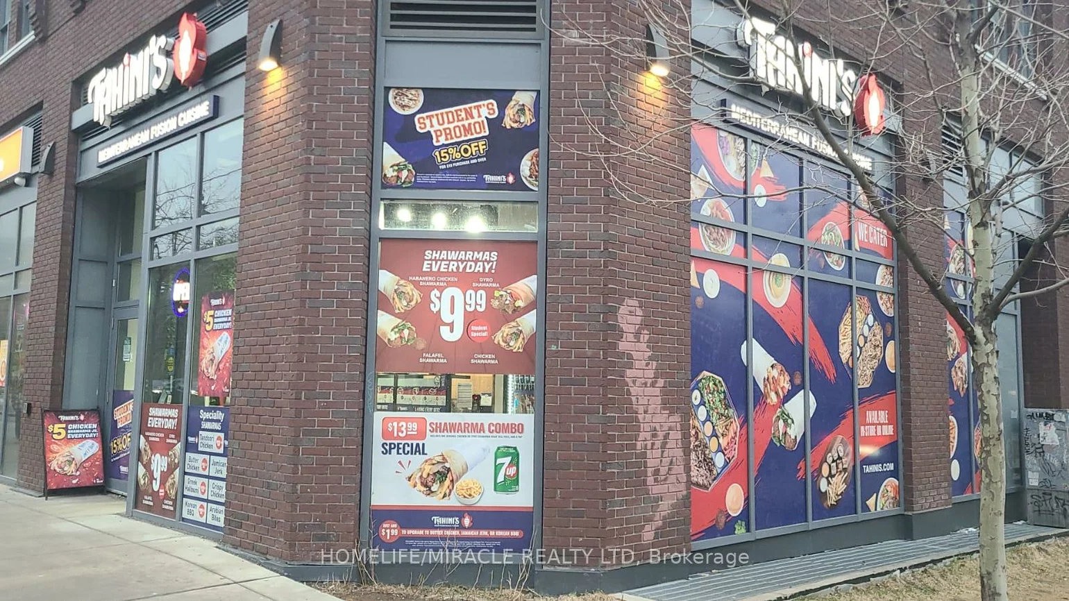 233, College, Kensington-Chinatown, Toronto