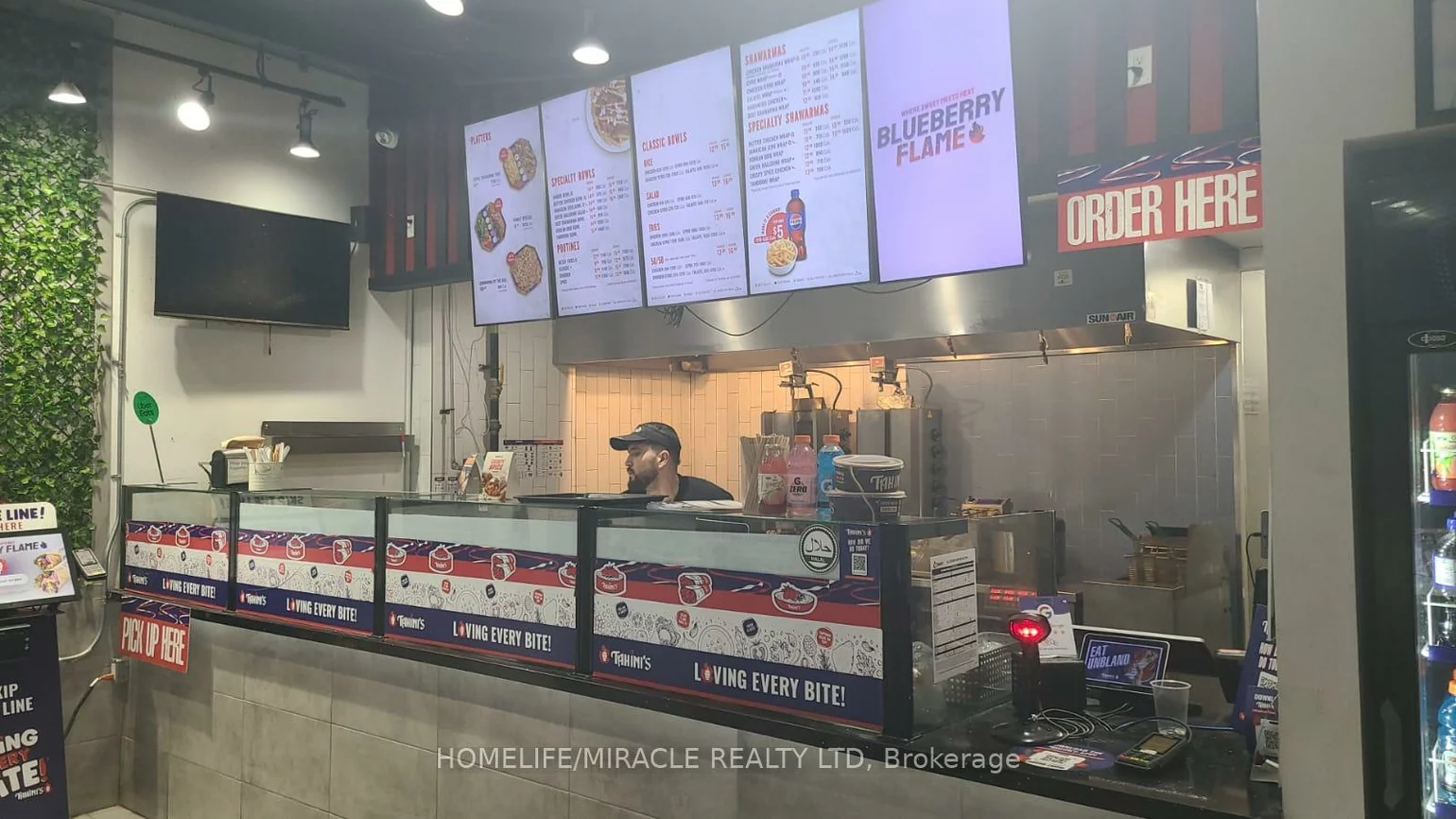 233, College, Kensington-Chinatown, Toronto