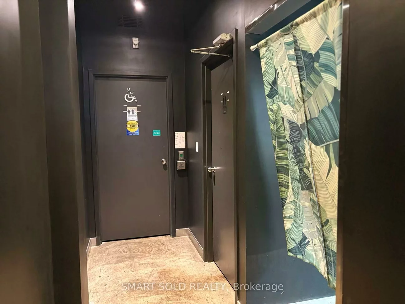 333, Spadina, Kensington-Chinatown, Toronto