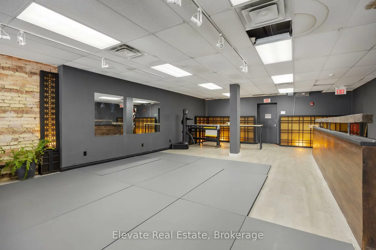 846, College, Palmerston-Little Italy, Toronto