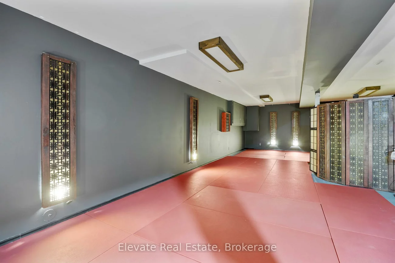 846, College, Palmerston-Little Italy, Toronto