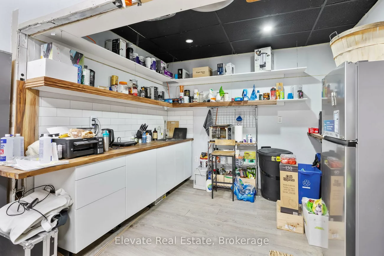 846, College, Palmerston-Little Italy, Toronto