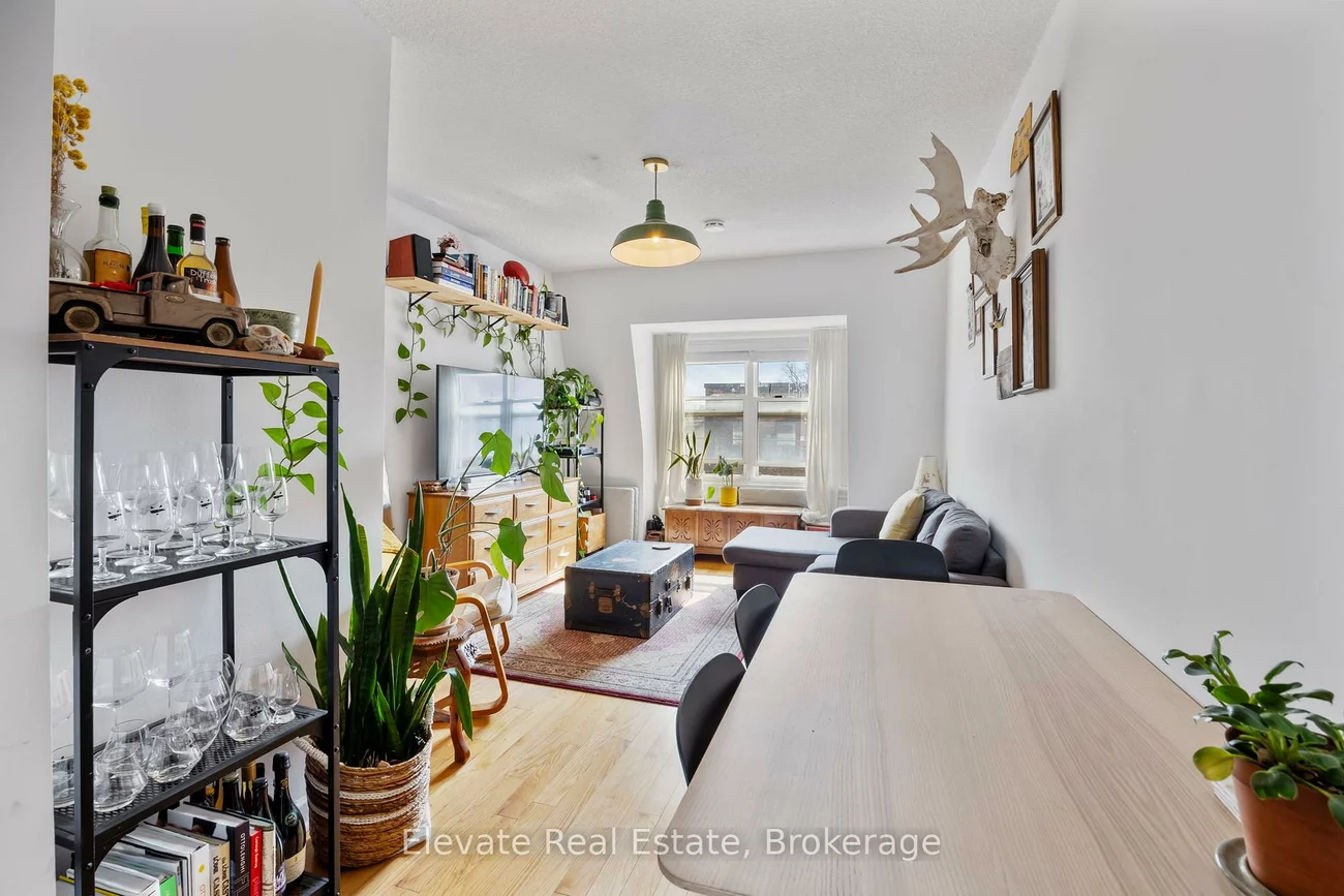 846, College, Palmerston-Little Italy, Toronto