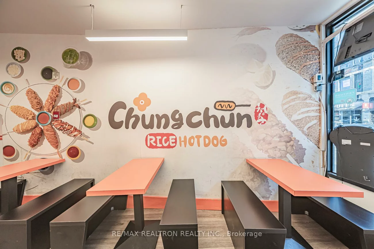 582, Yonge, Bay Street Corridor, Toronto