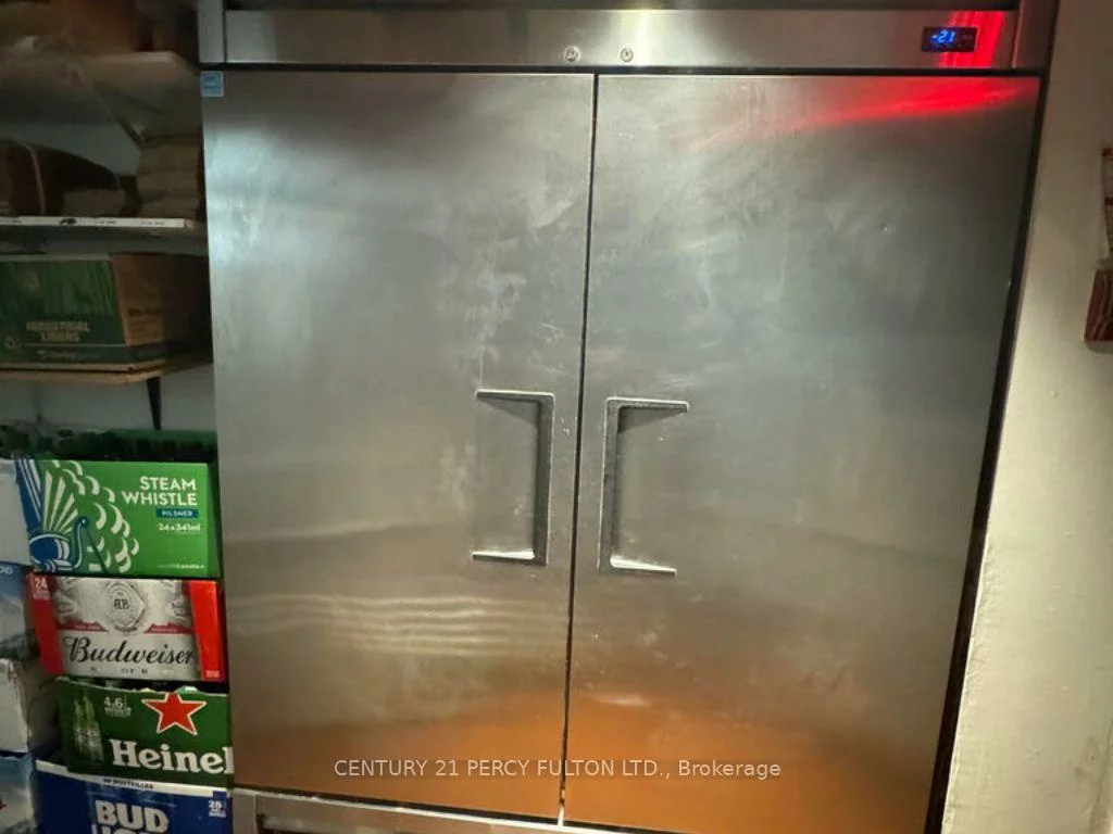 164, The Esplanade, Waterfront Communities C8, Toronto