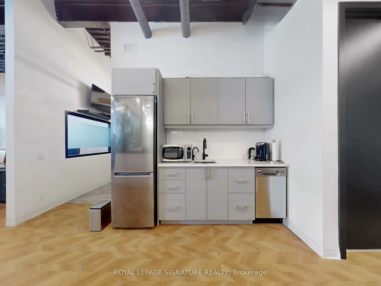 52, Scarsdale, Banbury-Don Mills, Toronto