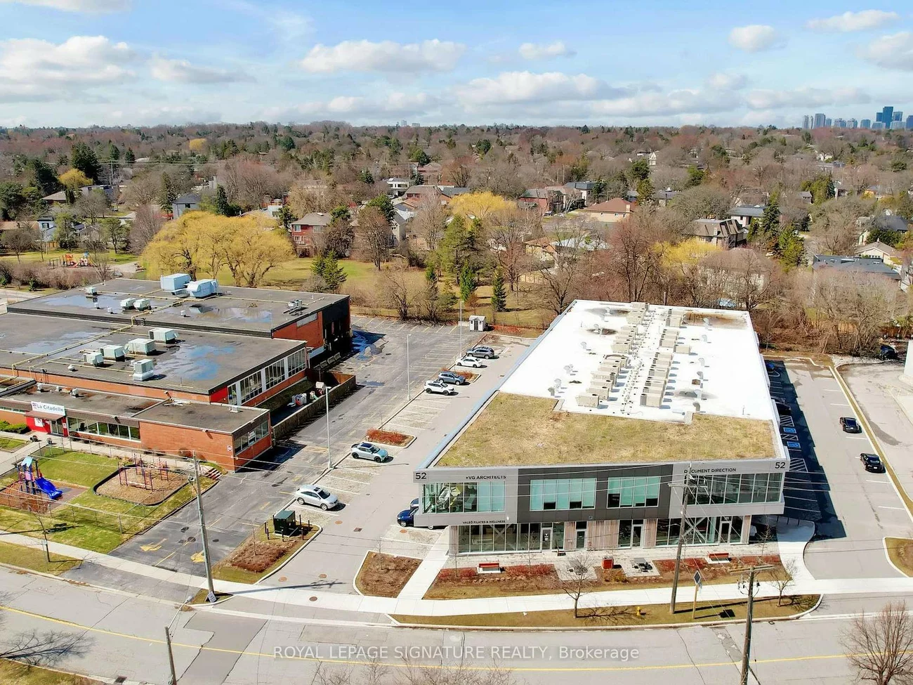 52, Scarsdale, Banbury-Don Mills, Toronto