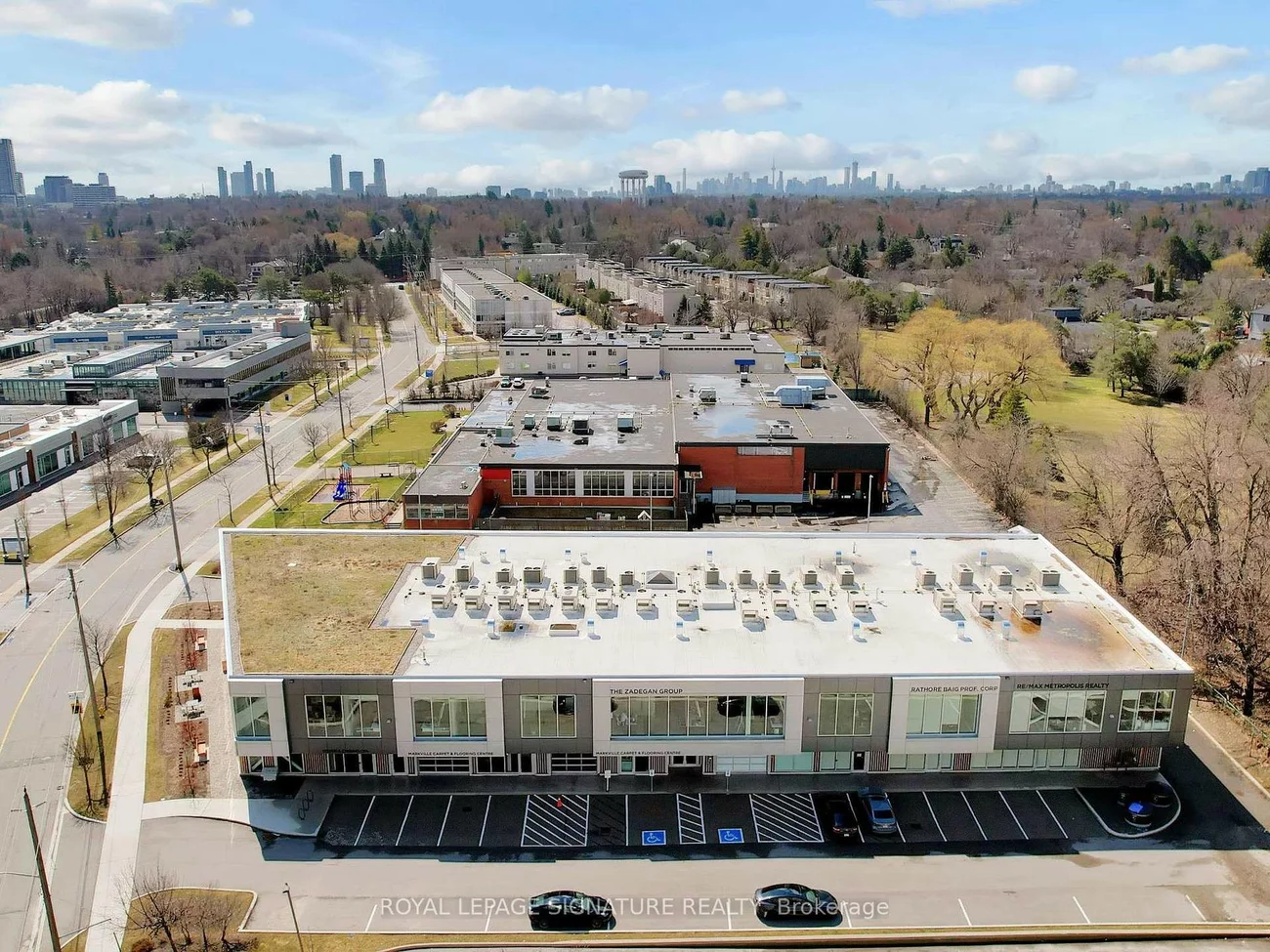 52, Scarsdale, Banbury-Don Mills, Toronto