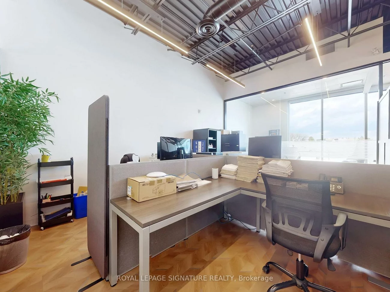 52, Scarsdale, Banbury-Don Mills, Toronto