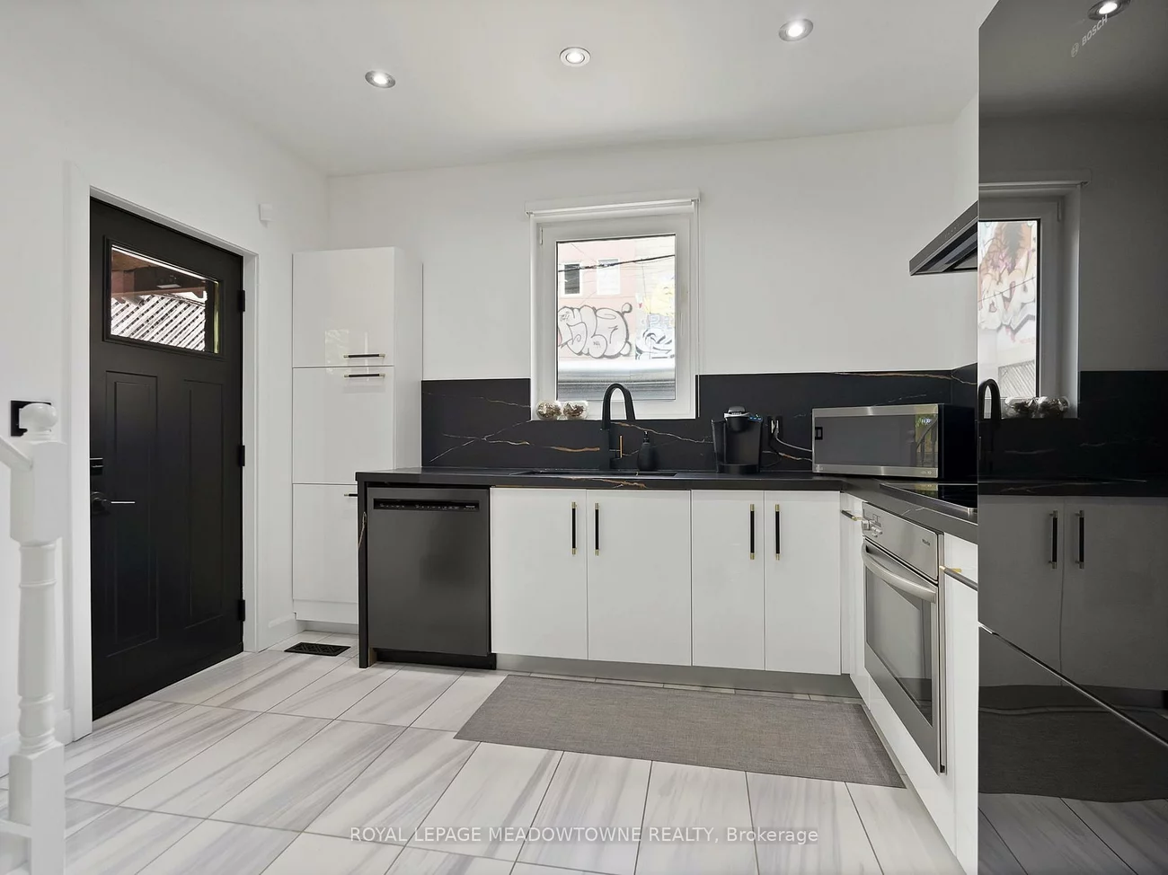 544, Richmond, Waterfront Communities C1, Toronto