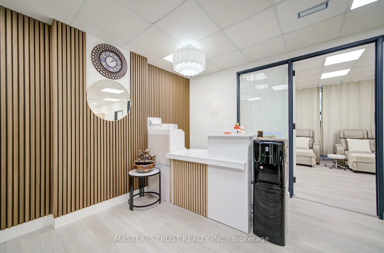 1300, Bay, Annex, Toronto