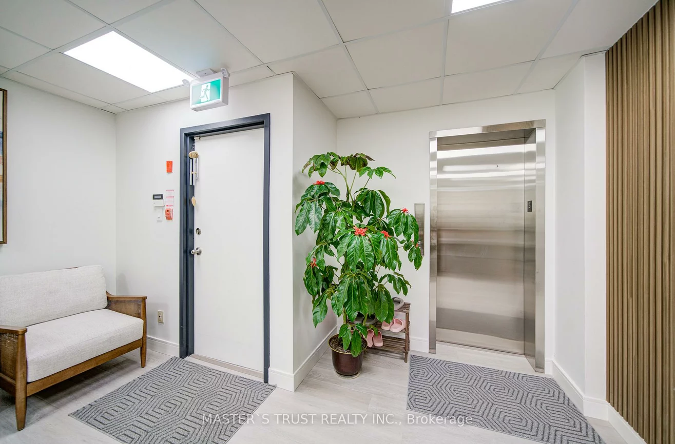 1300, Bay, Annex, Toronto