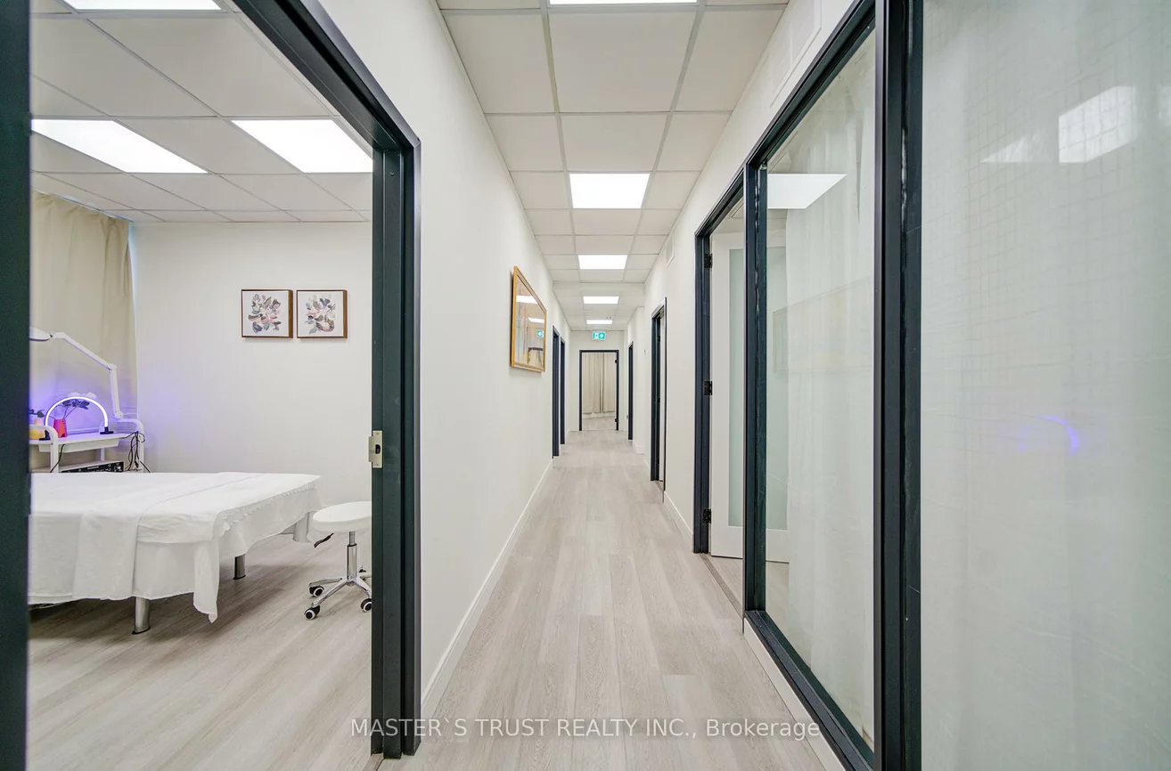 1300, Bay, Annex, Toronto