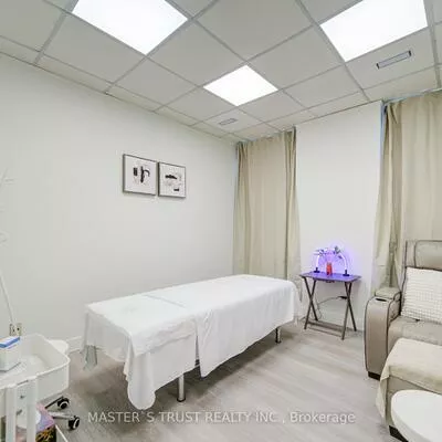 Commercial for sale, 1300, Bay, Annex, Toronto