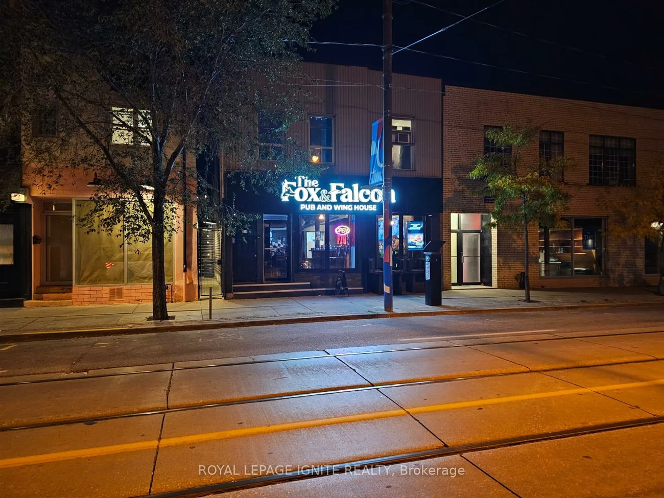 831, Dundas, Trinity-Bellwoods, Toronto
