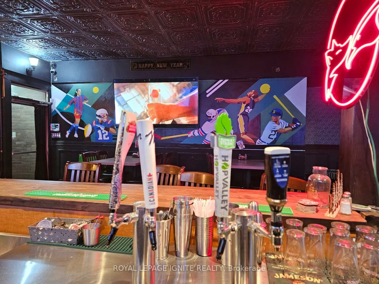 831, Dundas, Trinity-Bellwoods, Toronto