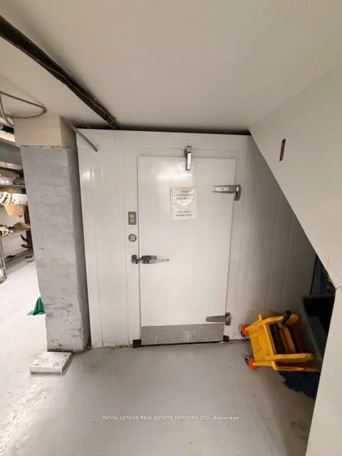 995, Bloor, Dufferin Grove, Toronto