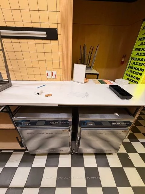 995, Bloor, Dufferin Grove, Toronto