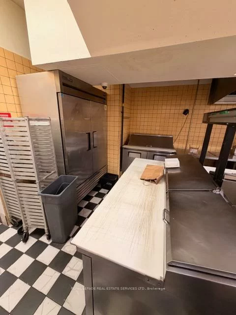 995, Bloor, Dufferin Grove, Toronto