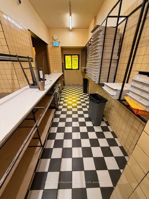 995, Bloor, Dufferin Grove, Toronto