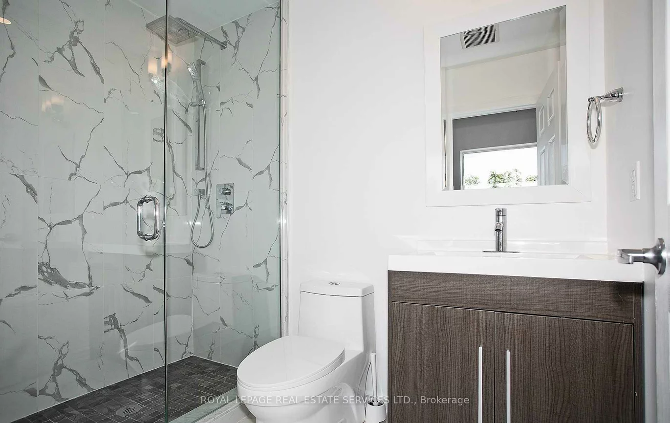 1116, College, Dufferin Grove, Toronto