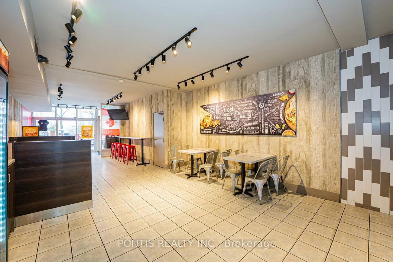 4918, Yonge, Lansing-Westgate, Toronto