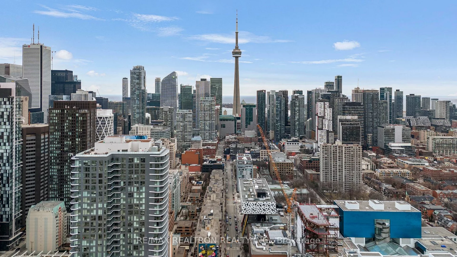 85, McCaul, Kensington-Chinatown, Toronto