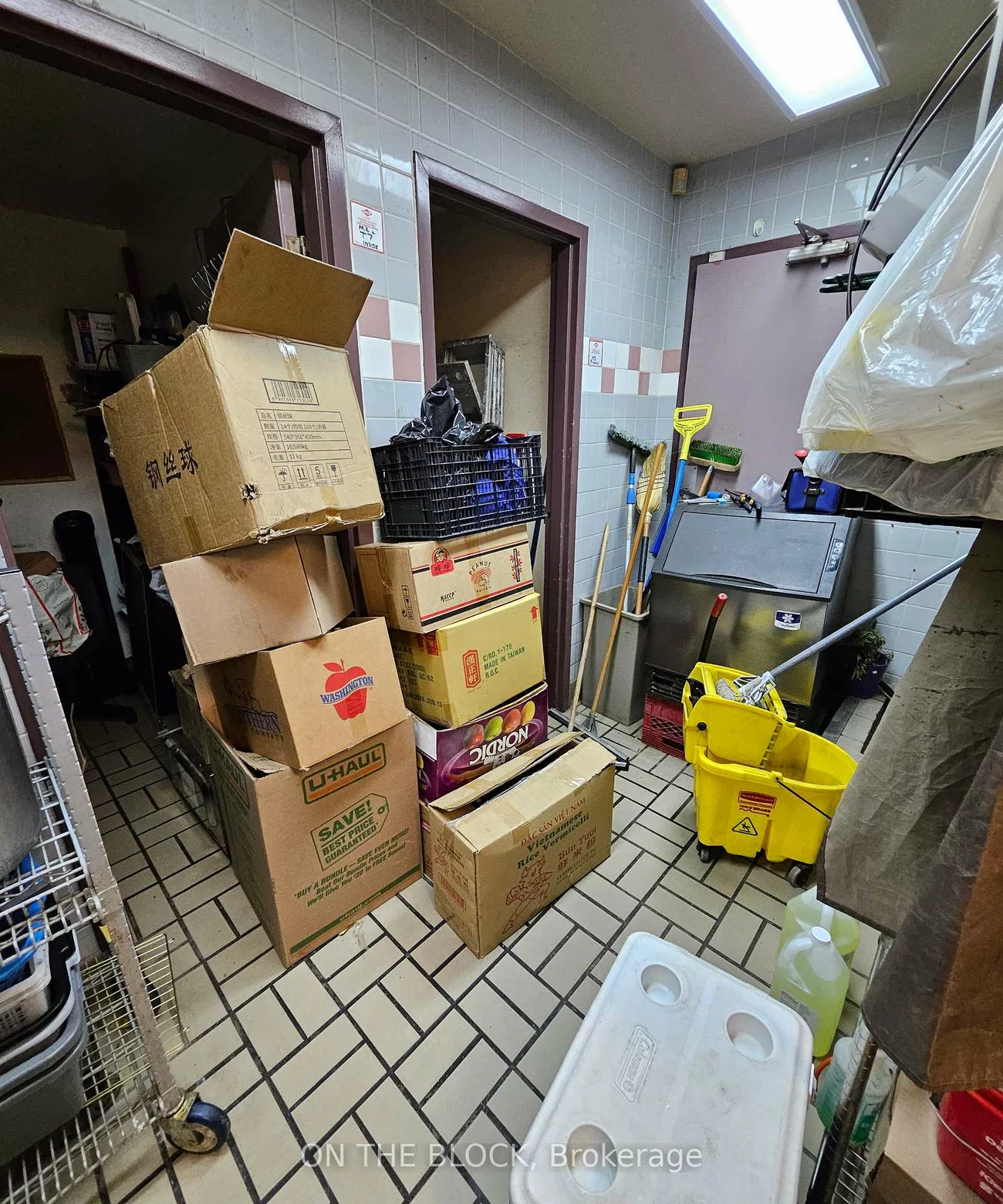 1448, Lawrence, Parkwoods-Donalda, Toronto