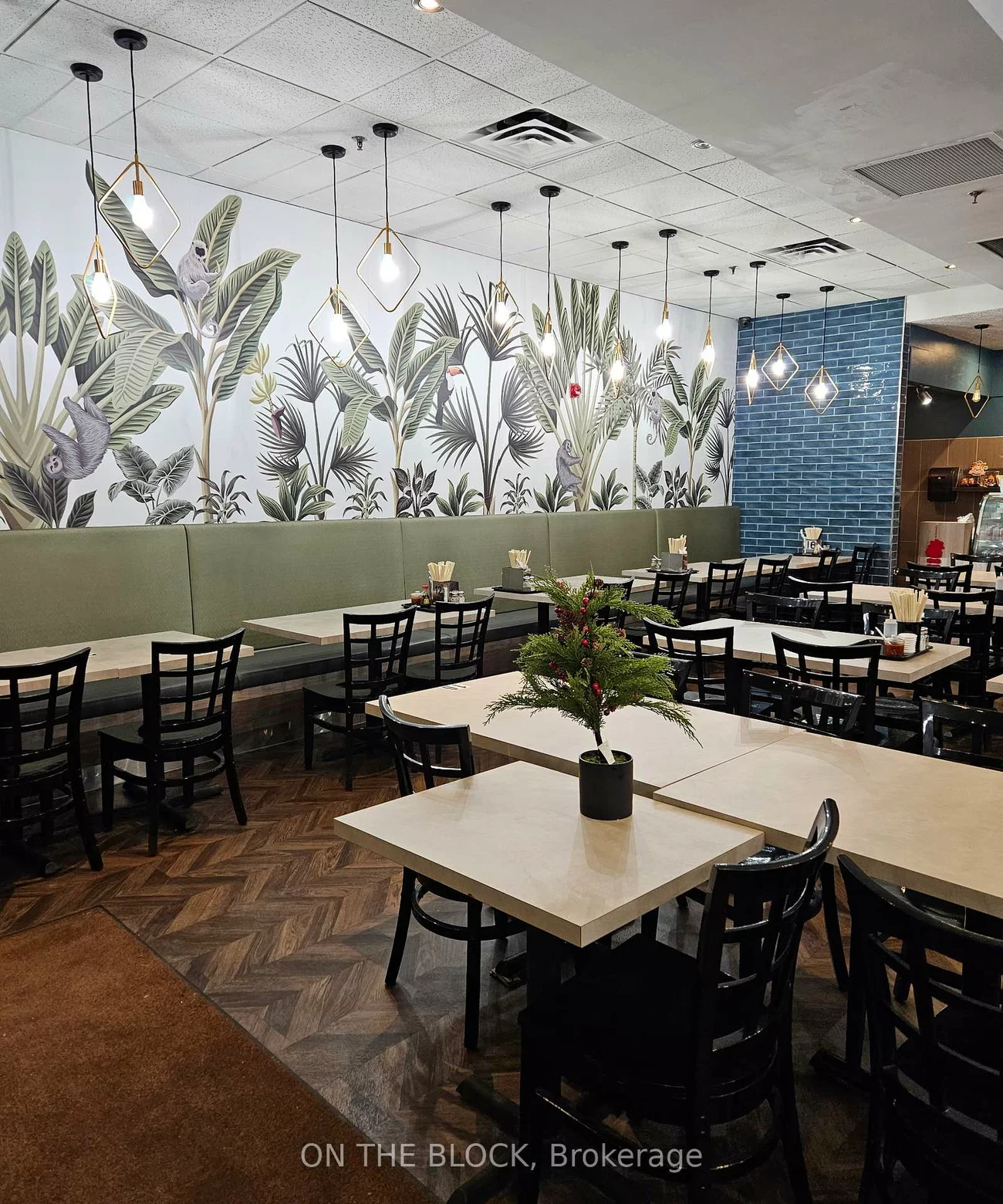 1448, Lawrence, Parkwoods-Donalda, Toronto