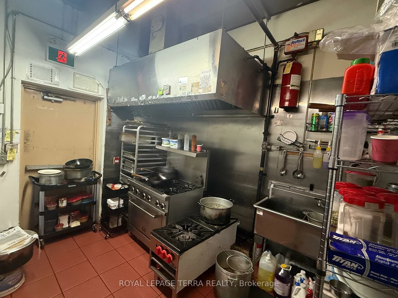 16, Mallard, Banbury-Don Mills, Toronto