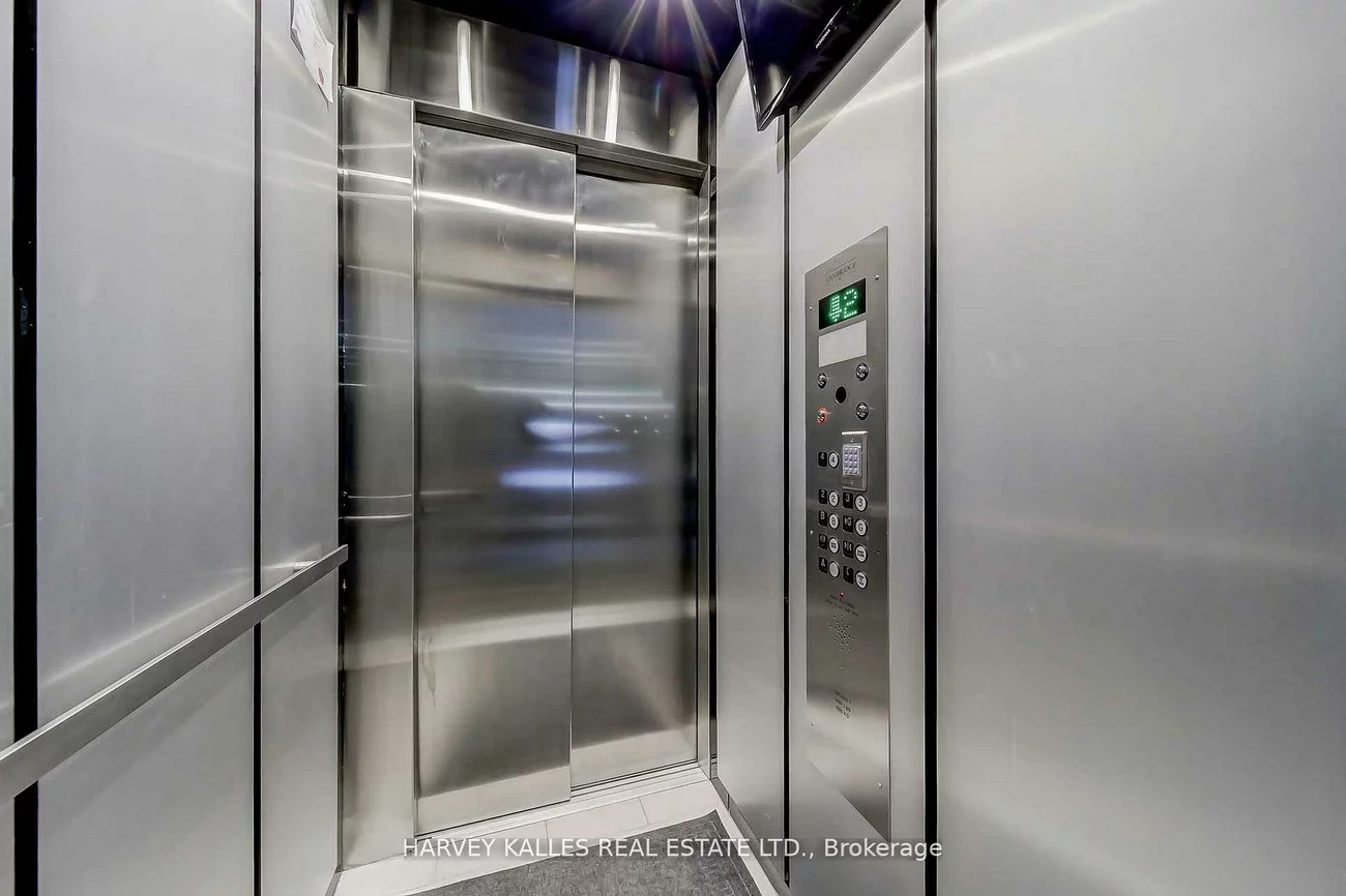 2078, Avenue, Bedford Park-Nortown, Toronto
