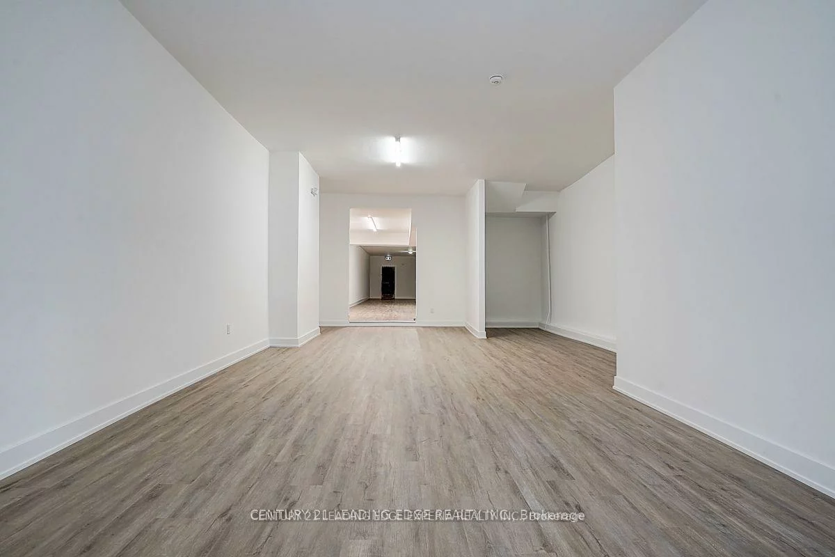 349, Spadina, Kensington-Chinatown, Toronto