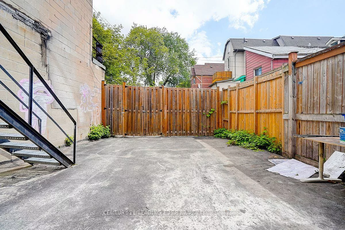 349, Spadina, Kensington-Chinatown, Toronto