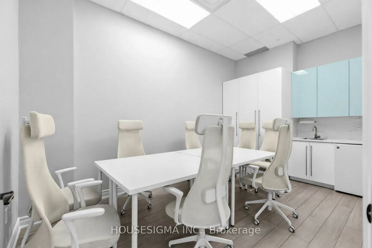 4789, Yonge, Willowdale East, Toronto