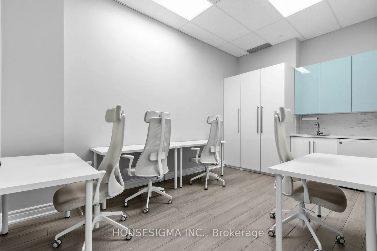 4789, Yonge, Willowdale East, Toronto