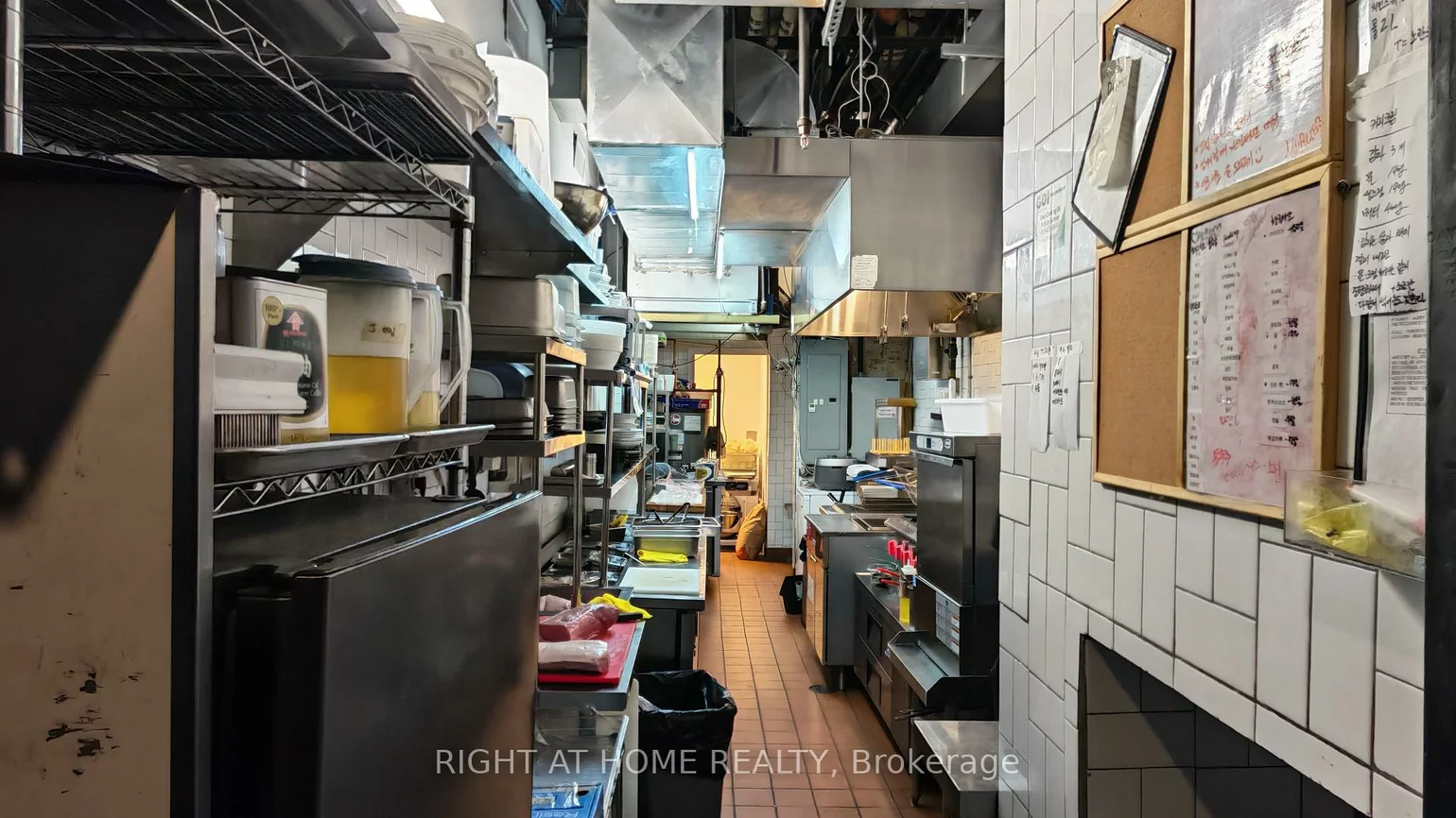 6, Eglinton, Mount Pleasant West, Toronto