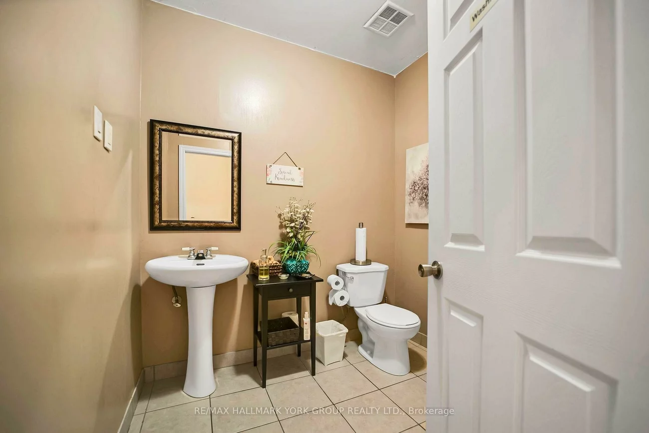 2012, Sheppard, Pleasant View, Toronto