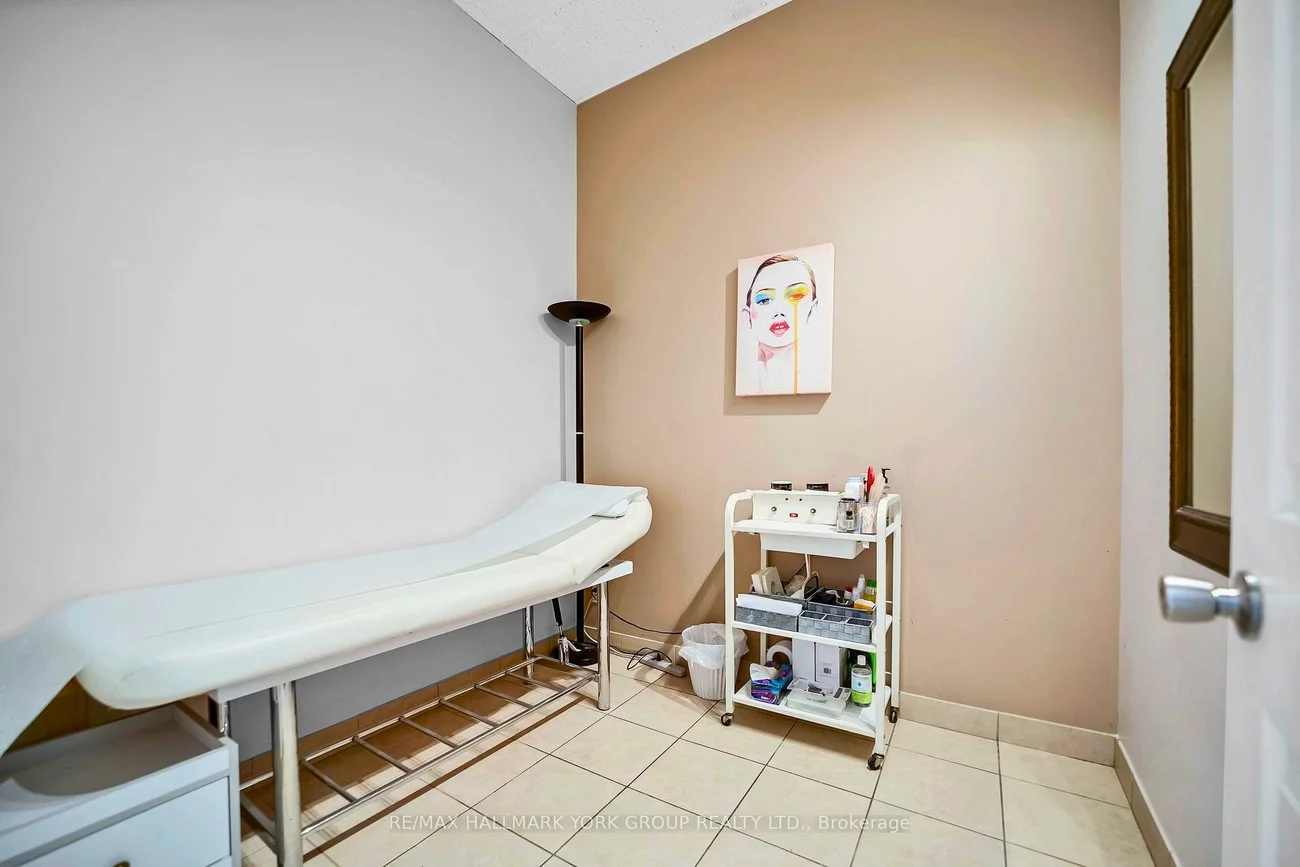 2012, Sheppard, Pleasant View, Toronto