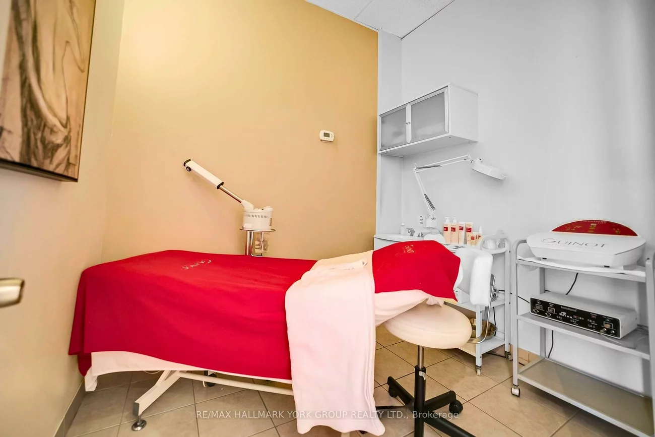 2012, Sheppard, Pleasant View, Toronto