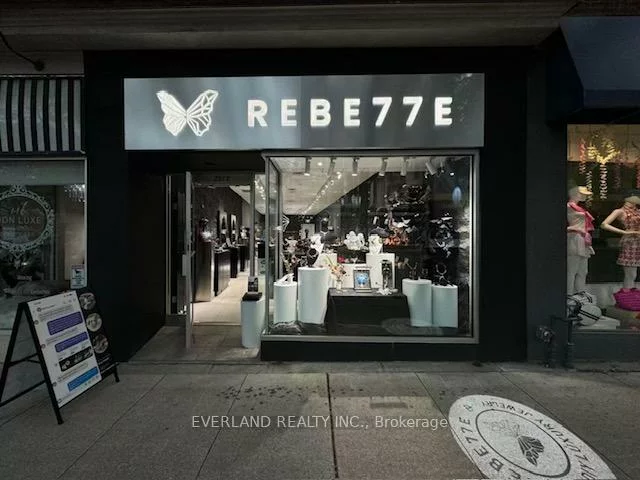 2515, Yonge, Mount Pleasant East, Toronto