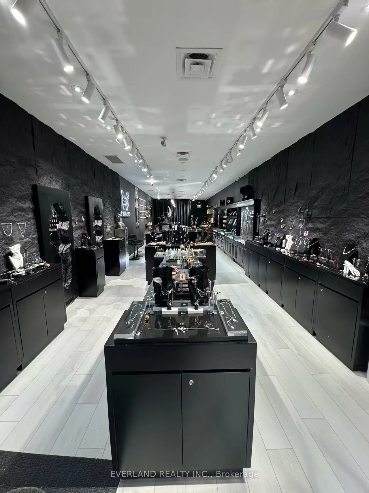 2515, Yonge, Mount Pleasant East, Toronto