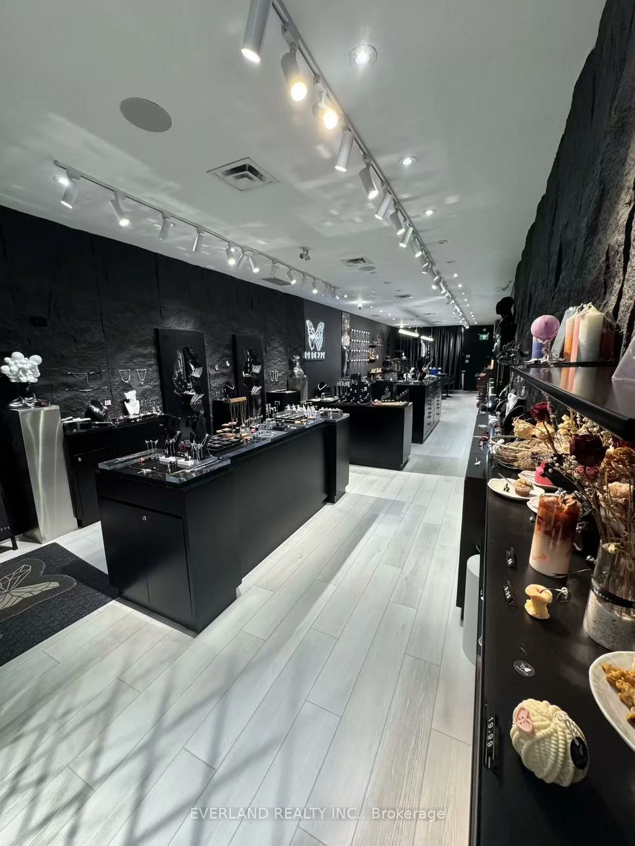 2515, Yonge, Mount Pleasant East, Toronto